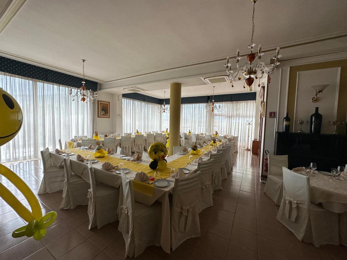 Cristal Hotel Manocalzati Экстерьер фото