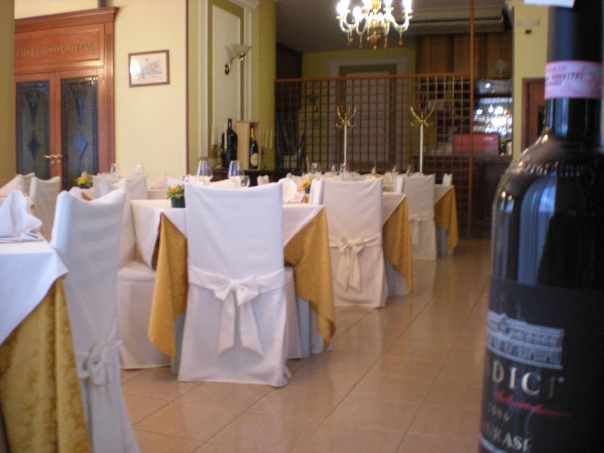 Cristal Hotel Manocalzati Экстерьер фото