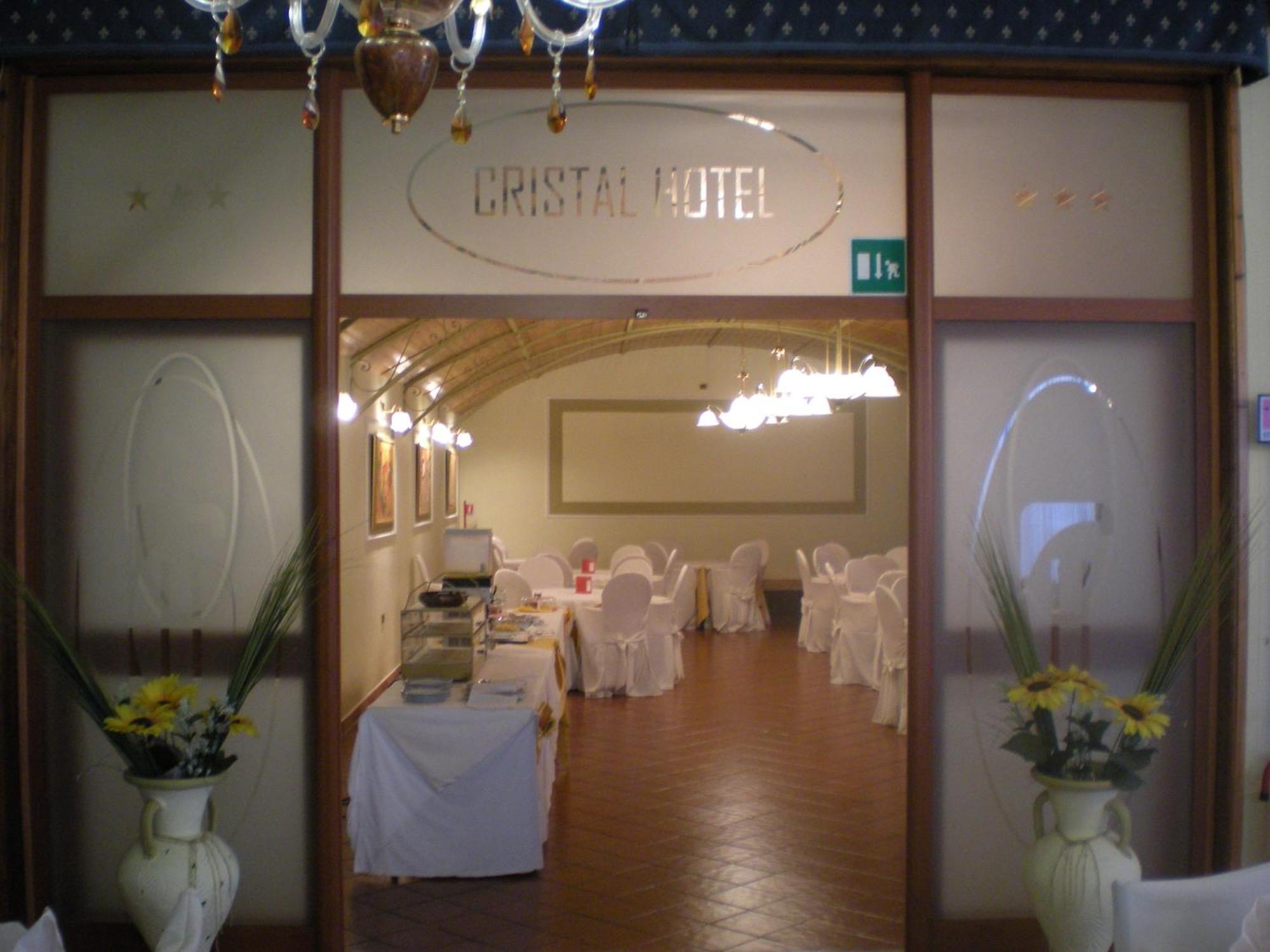 Cristal Hotel Manocalzati Экстерьер фото