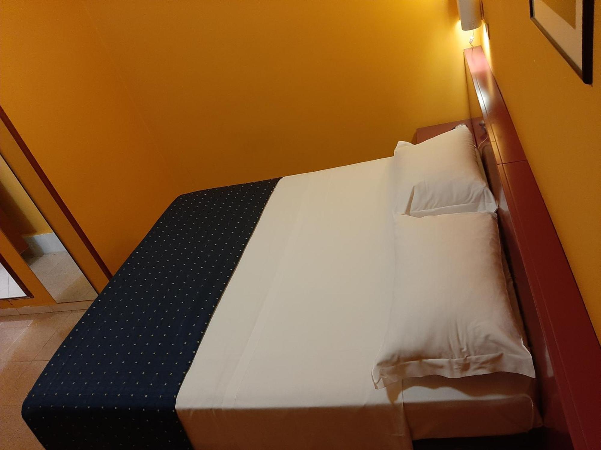 Cristal Hotel Manocalzati Экстерьер фото