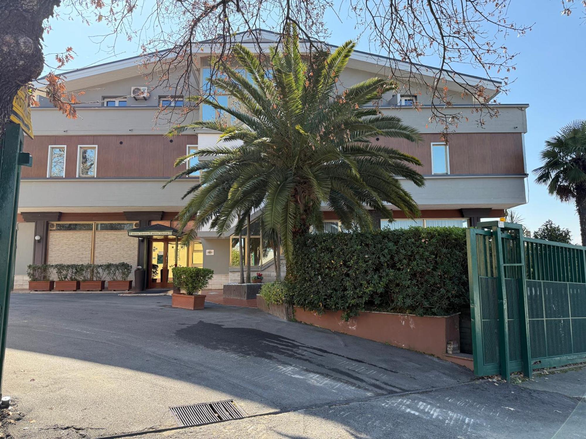 Cristal Hotel Manocalzati Экстерьер фото