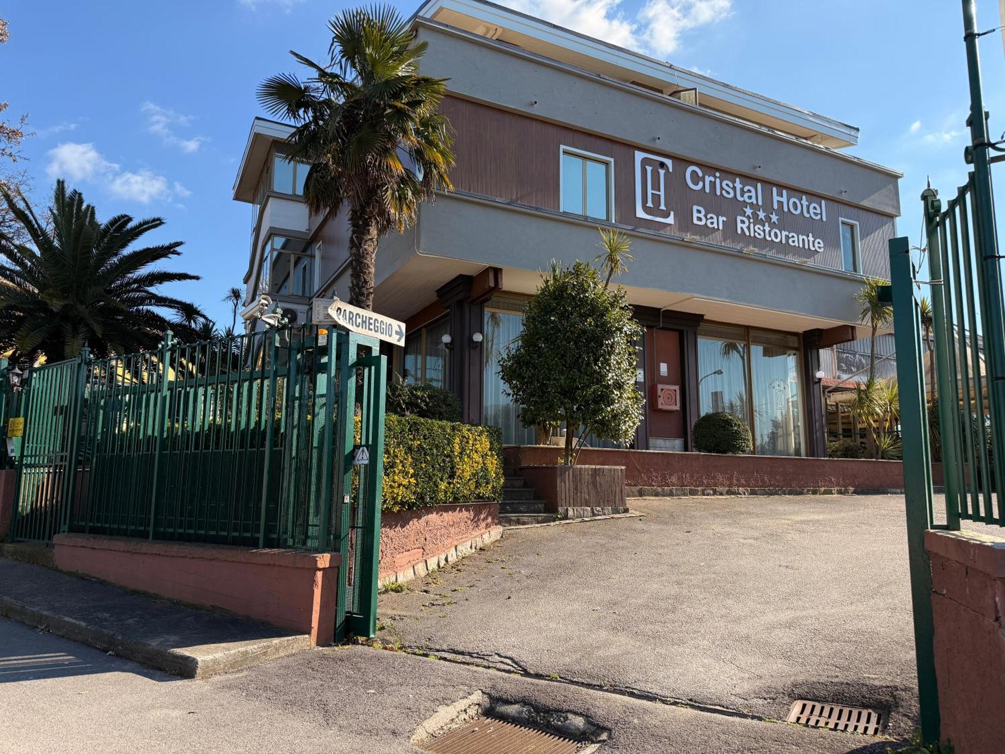 Cristal Hotel Manocalzati Экстерьер фото