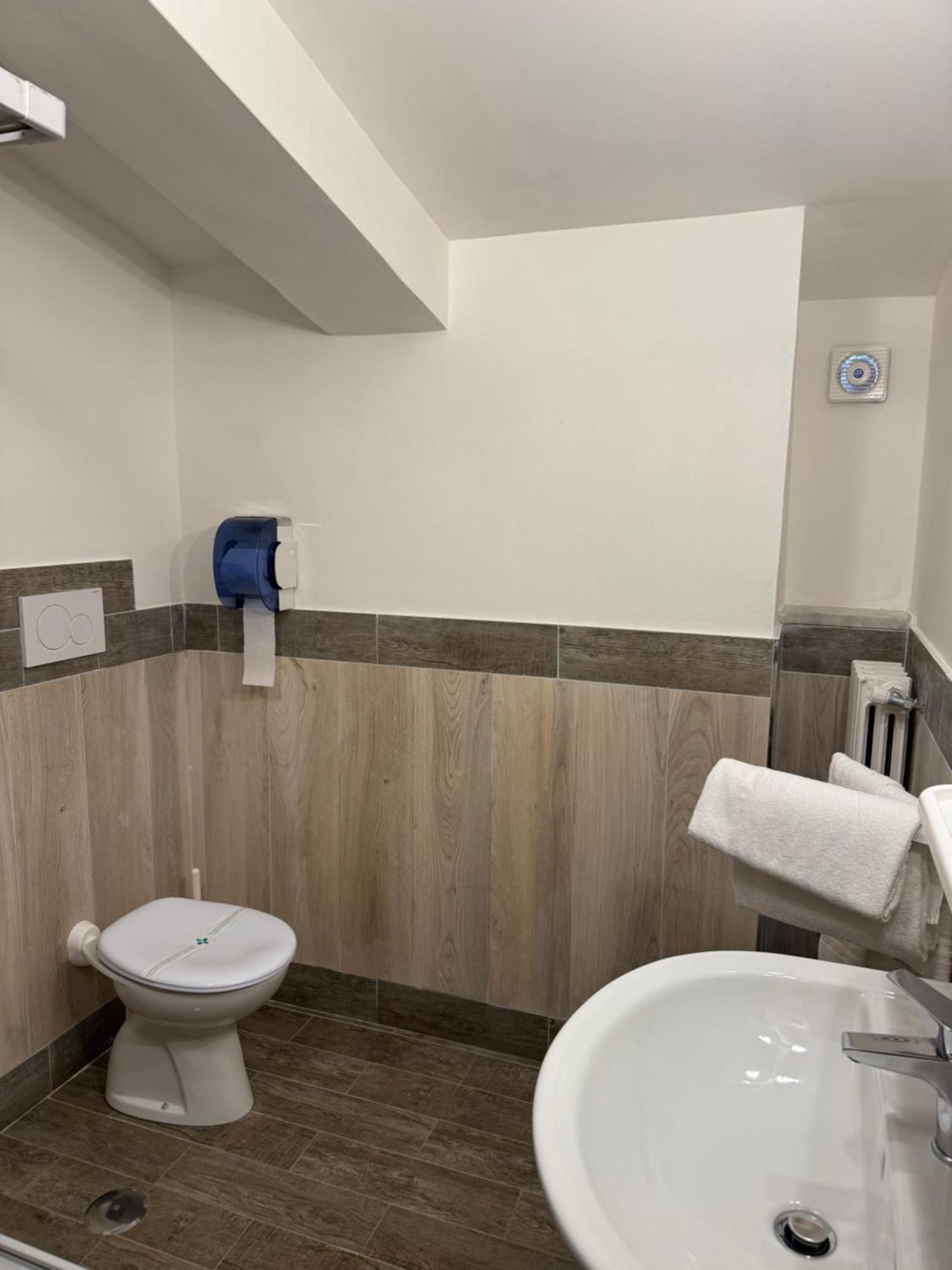 Cristal Hotel Manocalzati Экстерьер фото