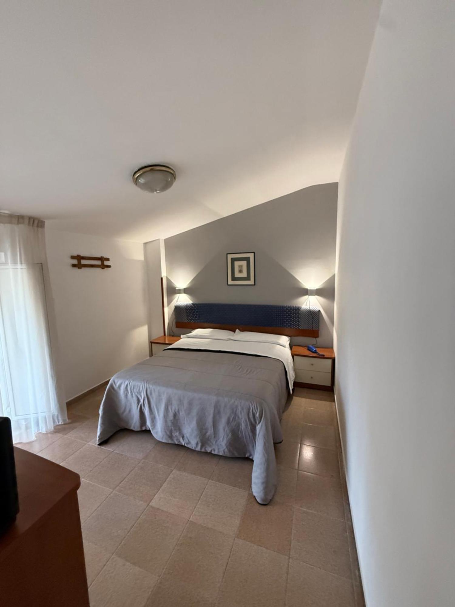 Cristal Hotel Manocalzati Экстерьер фото