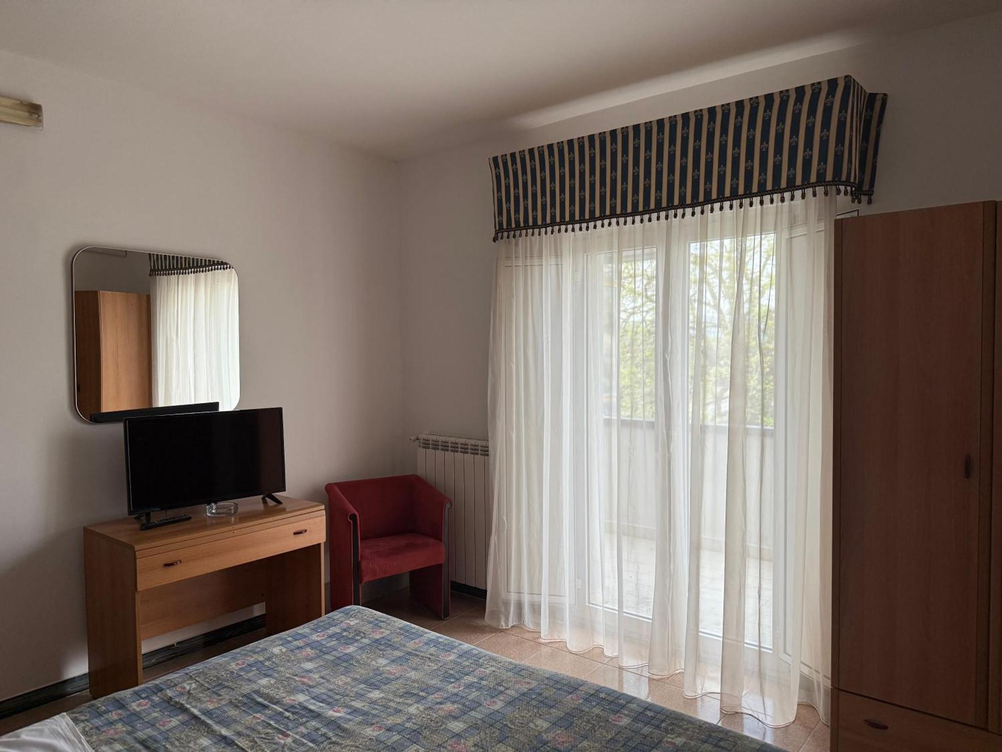 Cristal Hotel Manocalzati Экстерьер фото