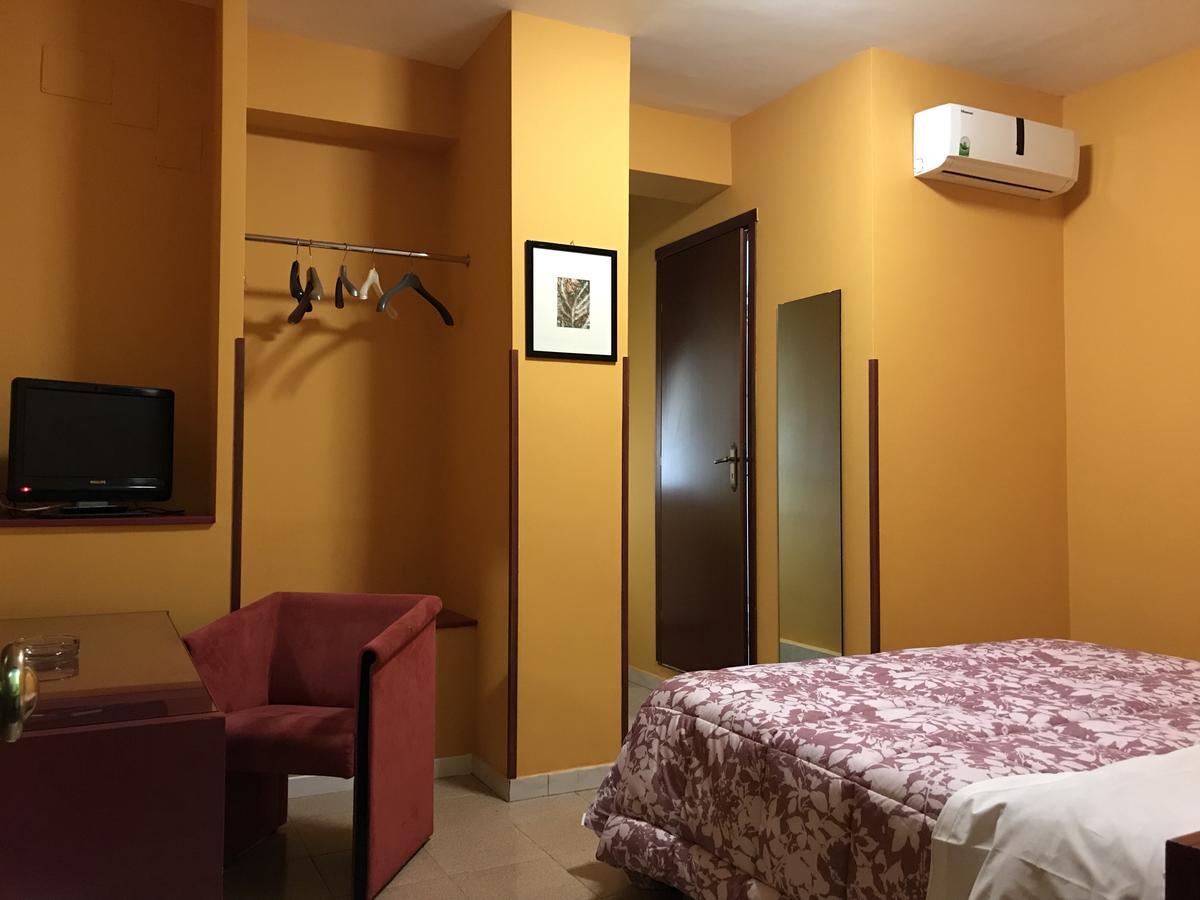 Cristal Hotel Manocalzati Экстерьер фото